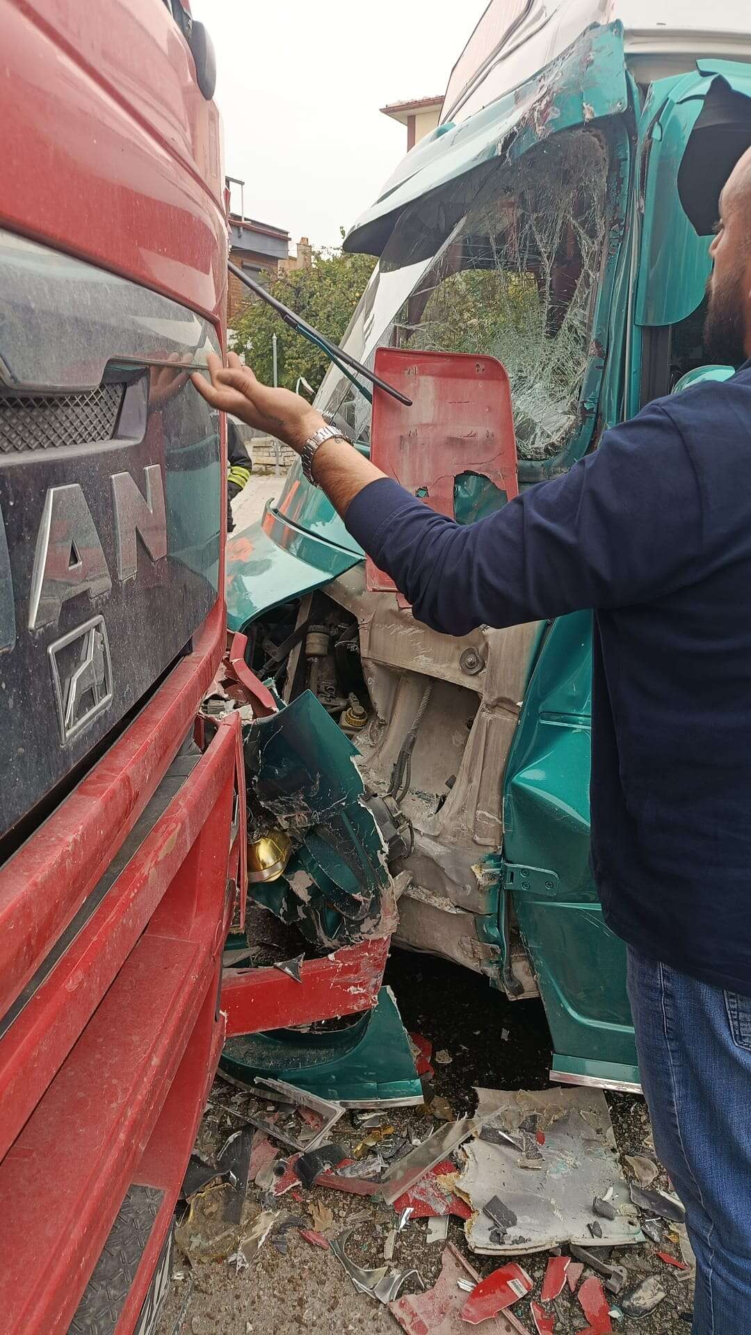 Konya’da 10 kişinin yaralandığı dolmuş kazasının görüntüleri ortaya çıktı 3